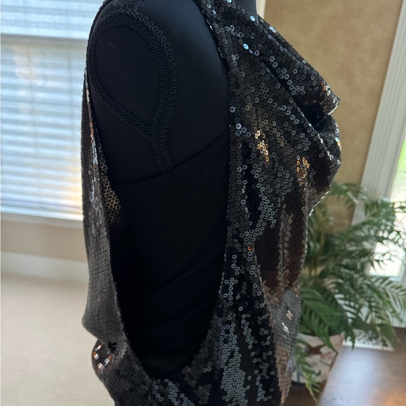 Alice + Olivia Black Sequin Tank Top - Picture 2 of 4